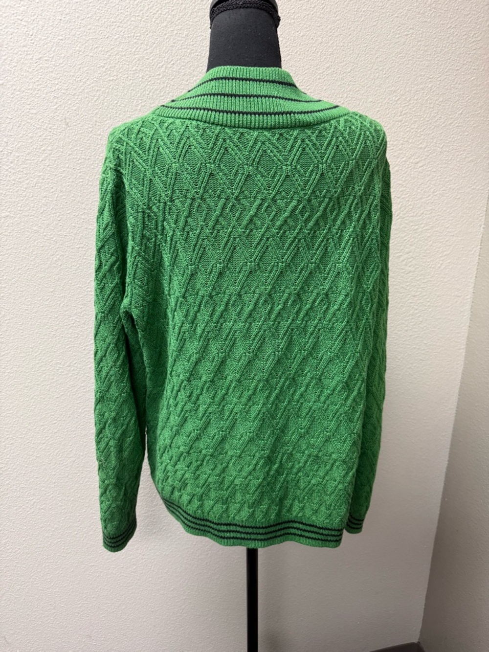 Cabi Green V Neck Sweater Medium Textured Knit Long Sleeve Casual Top - Picture 5 of 10